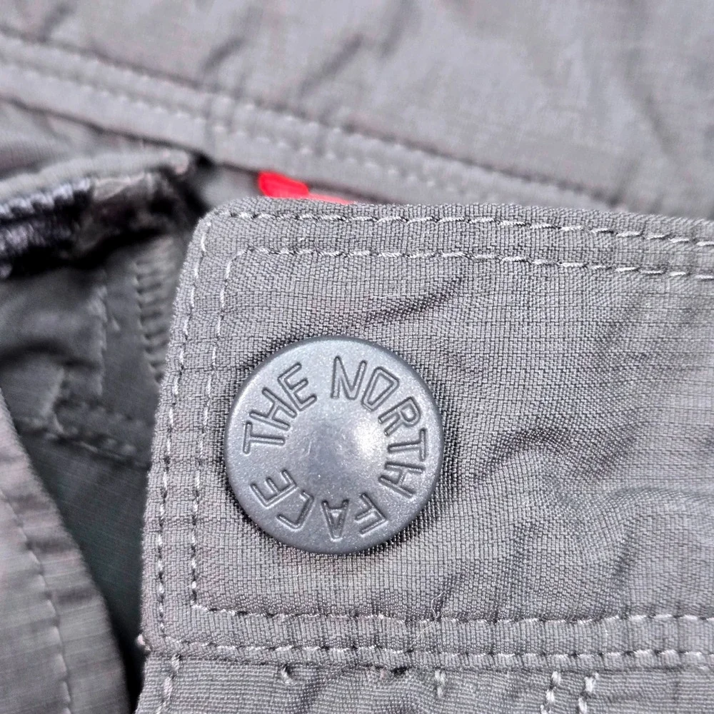 The‎ North Face Two Cargo Shorts Mens 32 Olive and Grey Hiking Utility Bundle